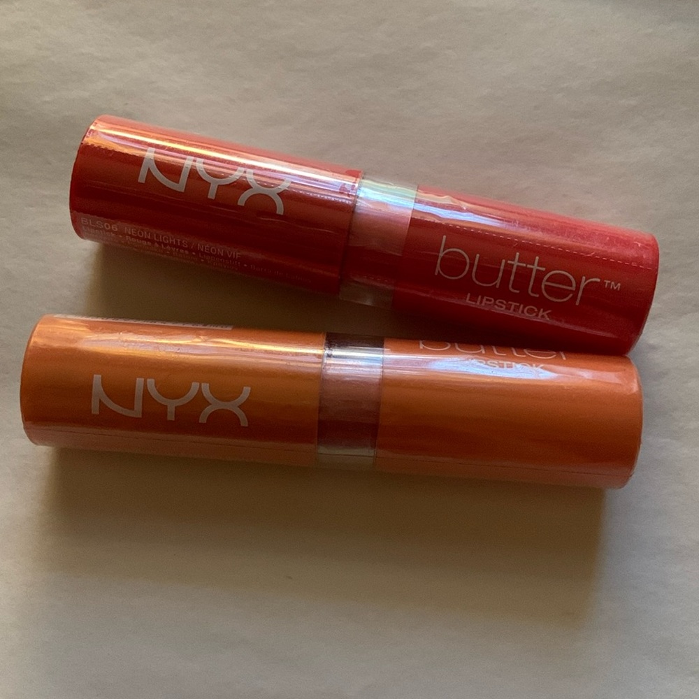 NYX Butter Lipstick 2 Pack
Luscious, warm colors: Shooting Star and Neon Lights